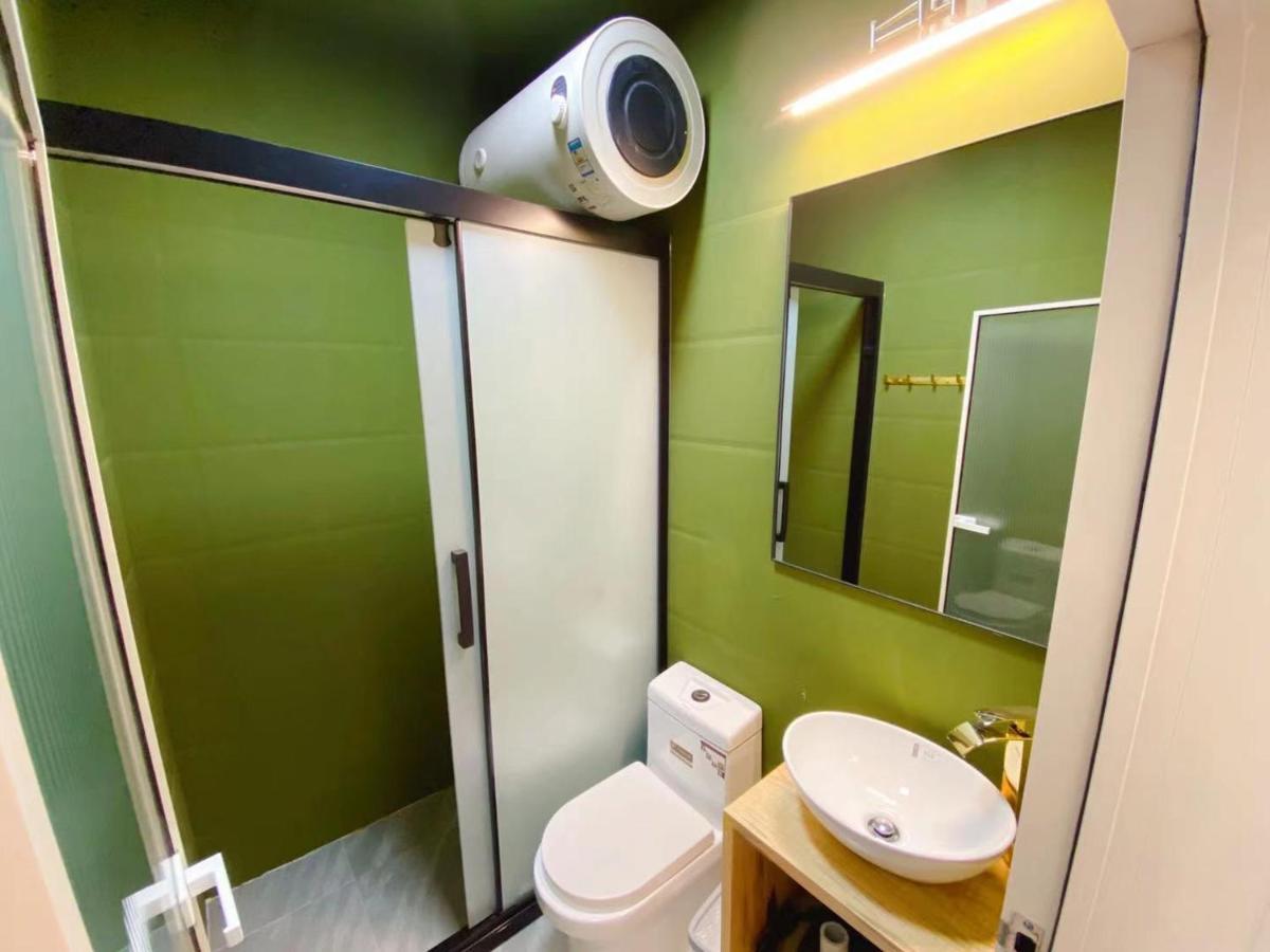 Lantian Garden Hostel Qingdao Exteriör bild